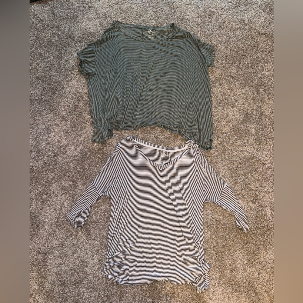American Eagle: 2 for 1 XS tops